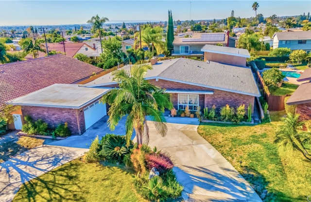 5321 Emerywood Drive Gallery 2