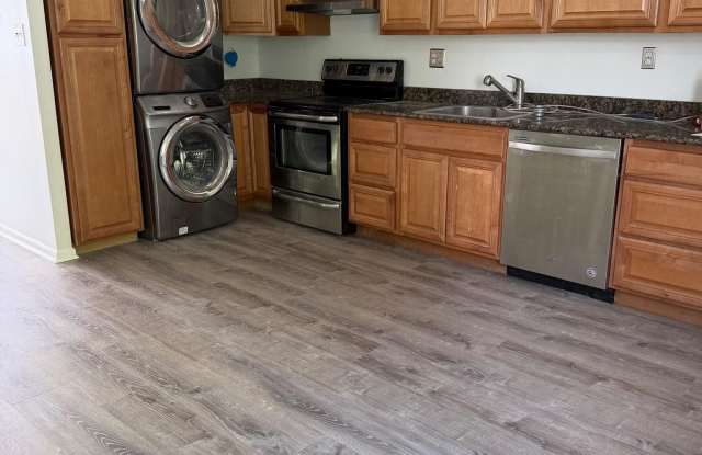 515 N YORK Road photos photos