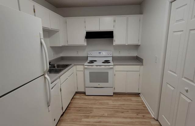 1100 Greentree Court Gallery 4