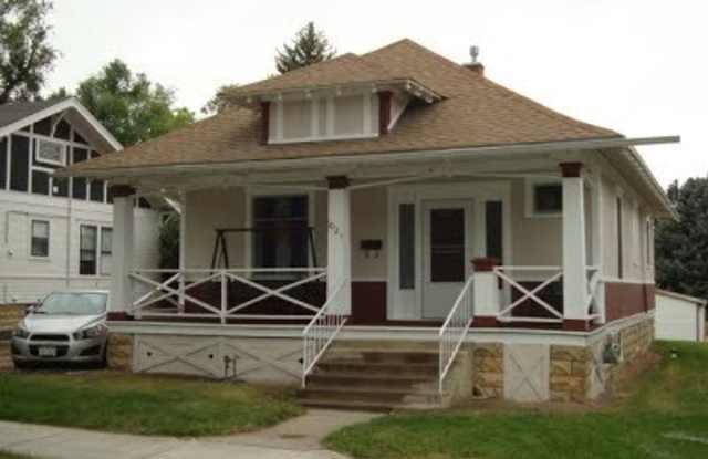 5 bedroom house at a 4 bedroom price! - 1021 19th Avenue, Greeley, CO 80631