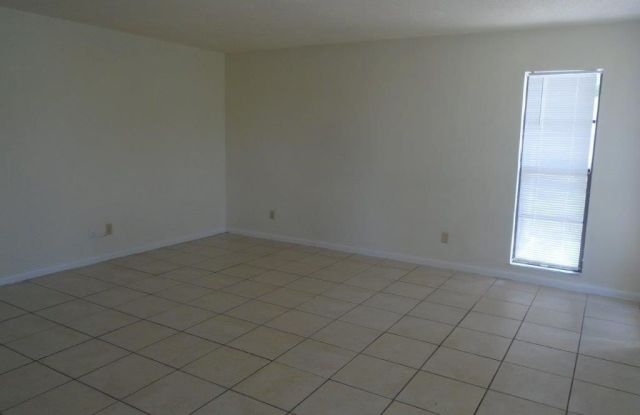 1539 Medford Place Gallery 2