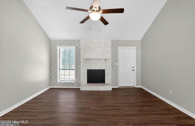 3016 Mistletoe Avenue Gallery 4