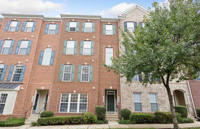 Stunning 2 bed 2.5 bath 2-story condo/townhome photos photos