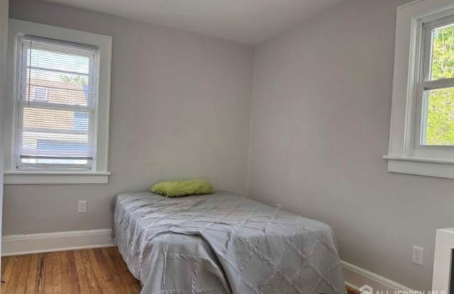 1315 Murray Avenue Gallery 4
