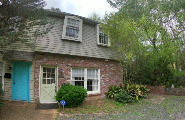 1235 Linden - 1235 Linden Place, Jackson, MS 39202