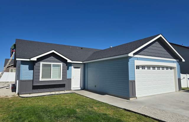 For Rent: 3 Bedroom, 2 Bath Home – $1,900/month photos photos