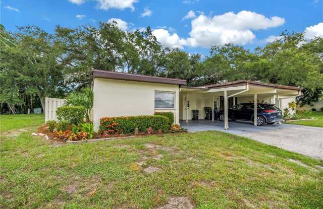 6232 GREEN VIEW Circle Gallery 3