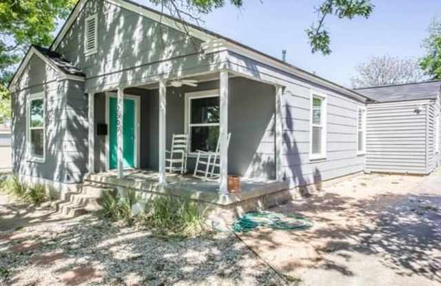2509 McCart Avenue - 2509 Mccart Avenue, Fort Worth, TX 76110