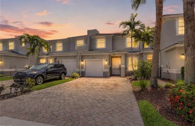 15454 Summit Place Cir Gallery 2