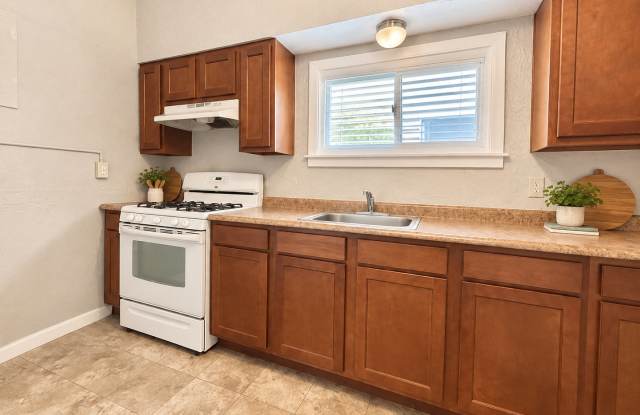 3 bed/ 1 bath House Pitcairn, PA 15140 Gallery 3