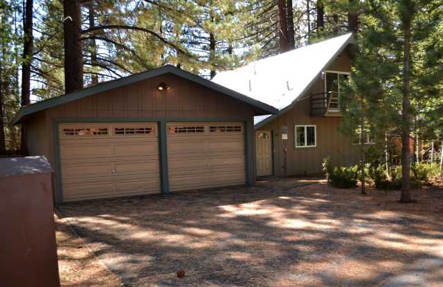 Warm & Inviting Cabin on the Meadow Avail. rental for 6-7 people!! Available starting 8/15/26!! Call me today! Gallery 3