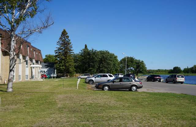 411 River Street Northeast Gallery 2