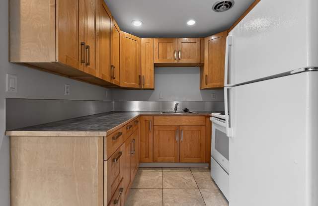 1319 15th Ave S#11 Gallery 2