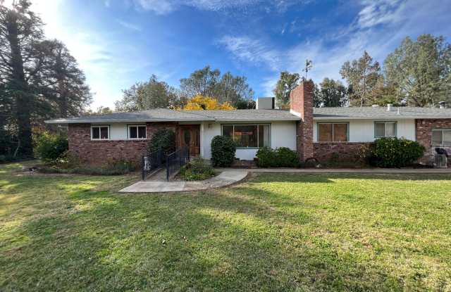 Wonderful Palo Cedro Neighborhood country setting! - 9866 Hillview Drive, Shasta County, CA 96073