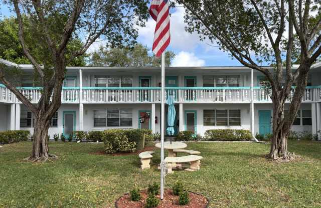 319 Newport V photos photos 319 Newport V photos photos