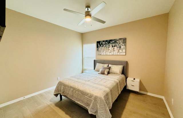 3013 W Driftwood St Gallery 3