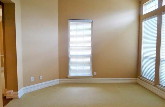 4134 Constitution Drive Gallery 3