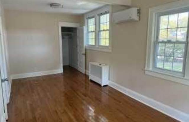 67 Clinch Avenue Gallery 3
