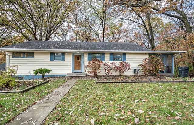 Marvelous 4 Bed 2.5 Bath House In Quarry Heights! photos photos