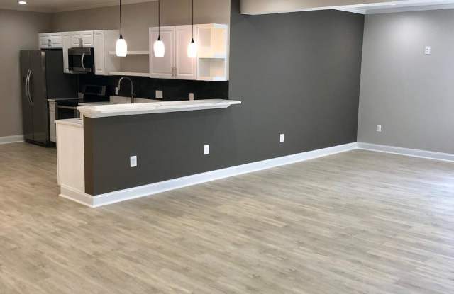 9221 CLEMENTINE COURT Gallery 4