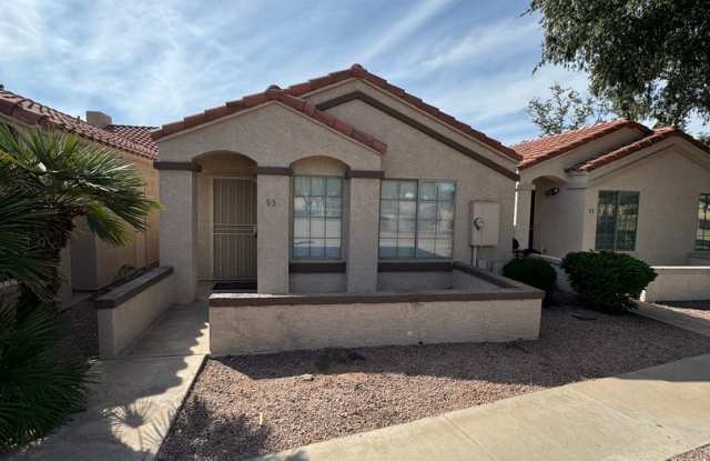 Beautiful 2 Bedroom 2 bath single level for Rent in Chandler photos photos