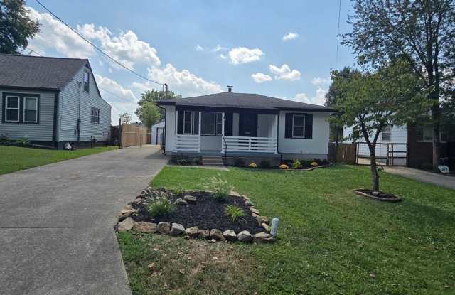 Beautifully Renovated 3-Bedroom, 2-Bath Louisville Home Gallery 1