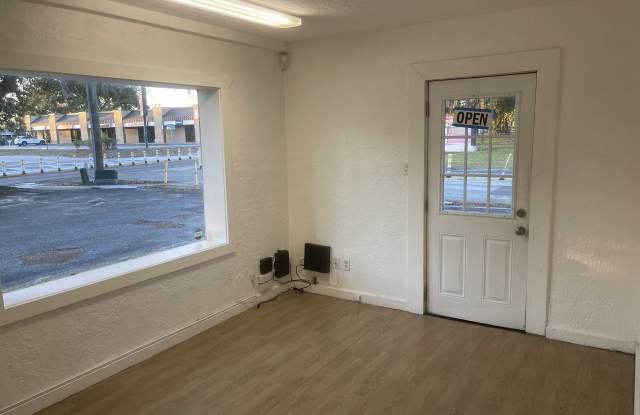 101 E Robertson St Gallery 4