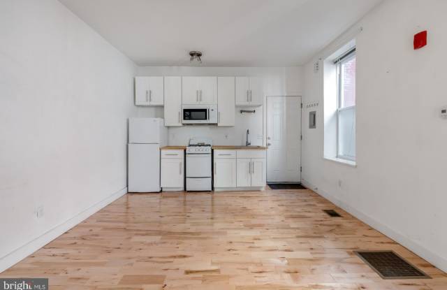 2045 N HOWARD STREET - 2045 North Howard Street, Philadelphia, PA 19122