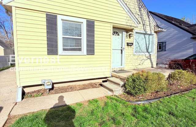 605 North Dorchester Avenue Gallery 2