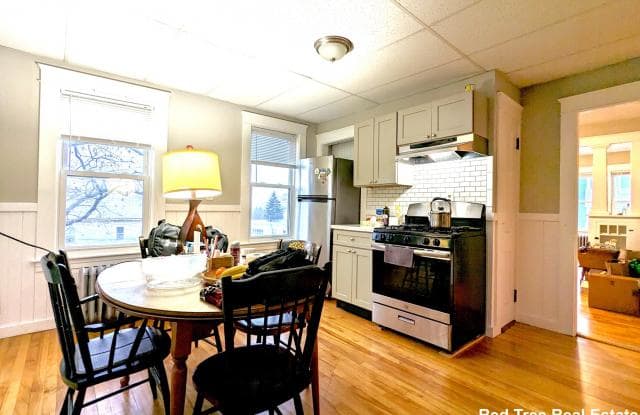 16 fifth St. - 16 Fifth Avenue, Worcester, MA 01607