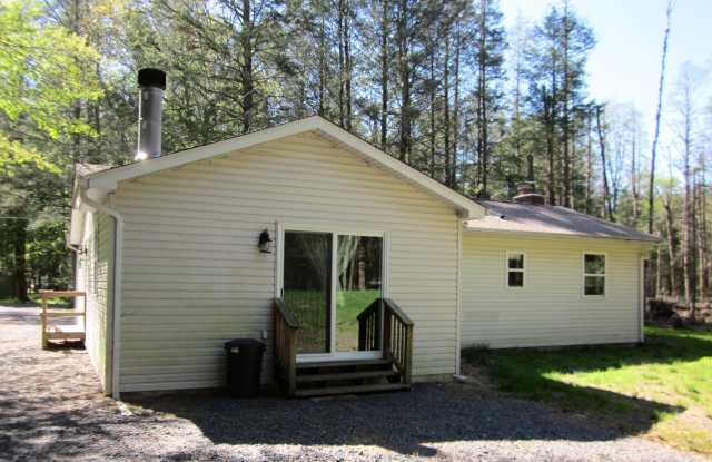 46 Lakeside Lane Gallery 4