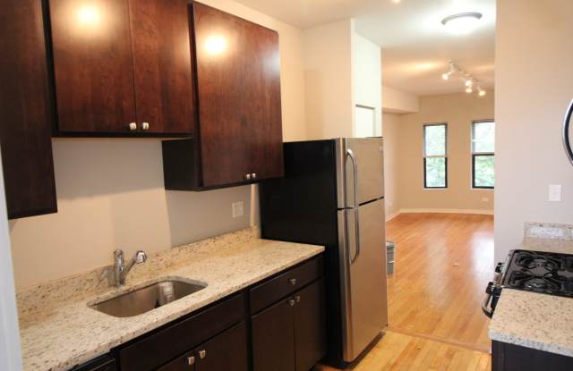 2325 W Arthur Ave photos photos