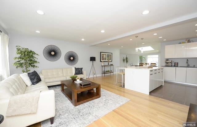 28  Godwin Avenue - 28 Godwin Avenue, Fair Lawn, NJ 07410