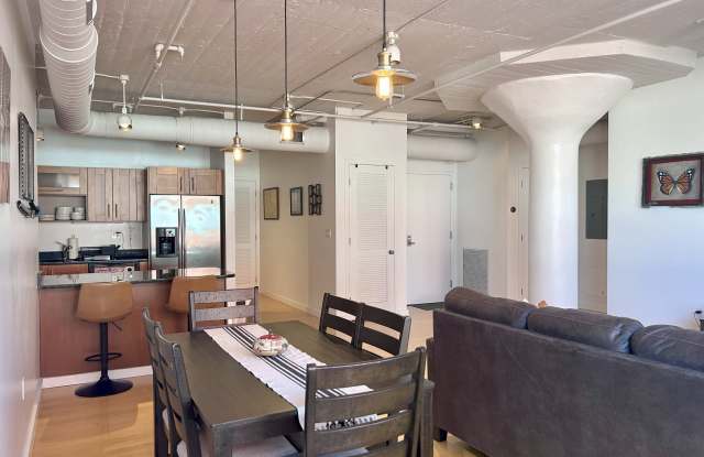 210 South St photos photos