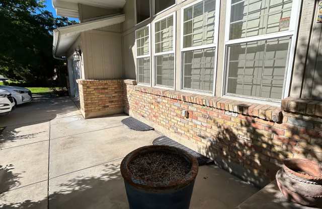 2 Bedroom 1 Bathroom Basement Apartment photos photos