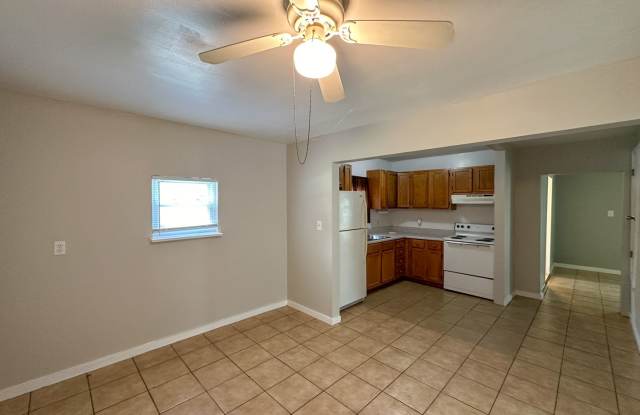 2 bedroom 1 bath with bonus room ~ lawn care included! Gallery 3