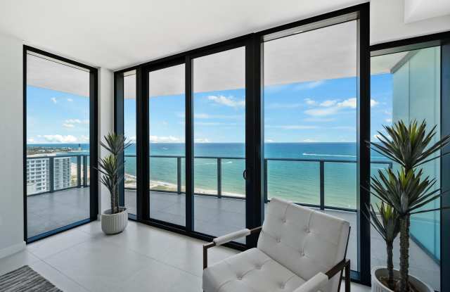 1116 N Ocean Boulevard Gallery 1