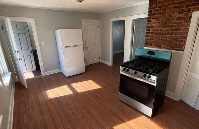 1 Bed/ 1 Bath Apartment in Downtown Warren Gallery 2