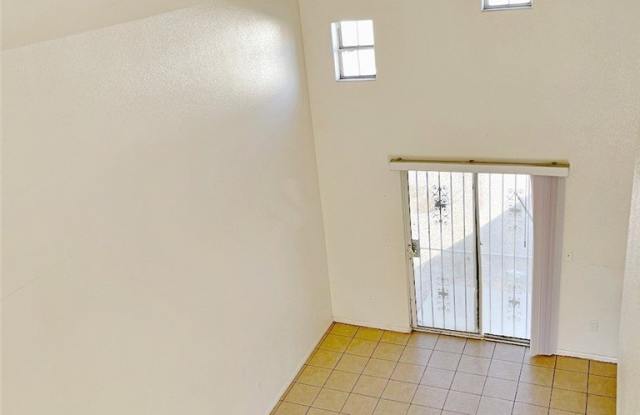 6168 Bluehill Avenue Gallery 3