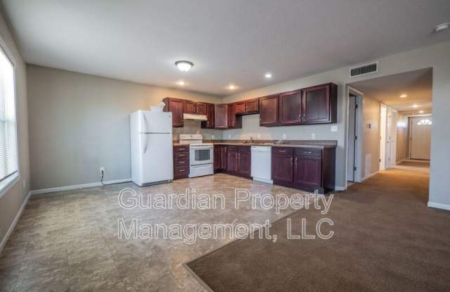 214 E 1st St photos photos