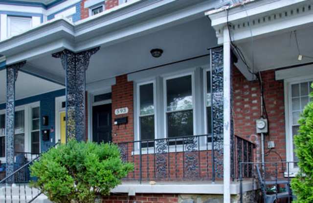 593 North Plum Street photos photos