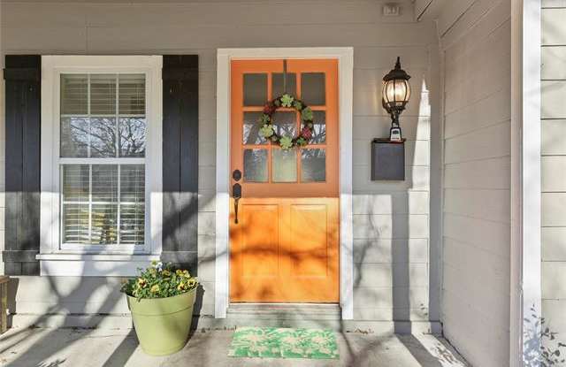 9011 Redondo Drive Gallery 4