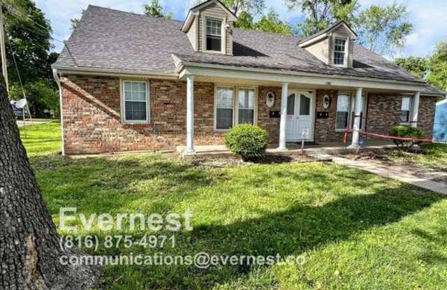 1303 NW Knox St photos photos