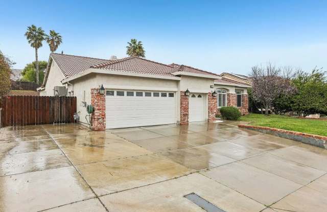 Spacious Single-Story Antioch Home with RV Parking,Solar & Expansive Backyard Gallery 3