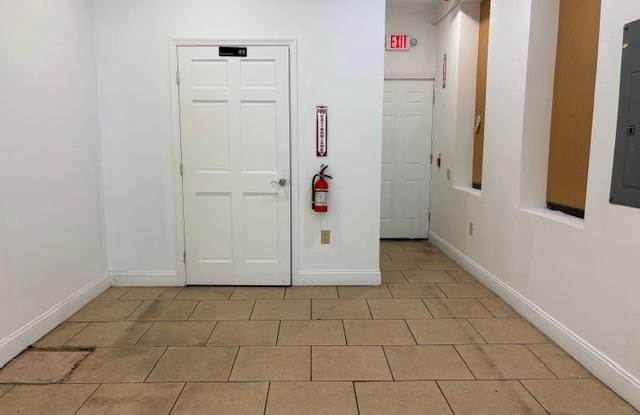 2908 RIDGE Avenue Gallery 4