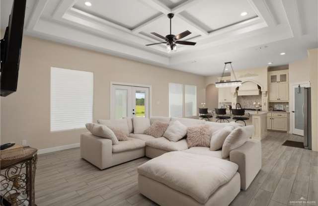35002 Longhorn Drive Gallery 4