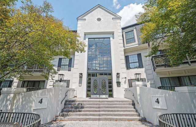 4303 Pine Heights Drive NE Gallery 1