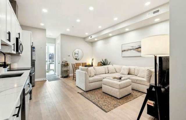 2213 M Street NE photos photos