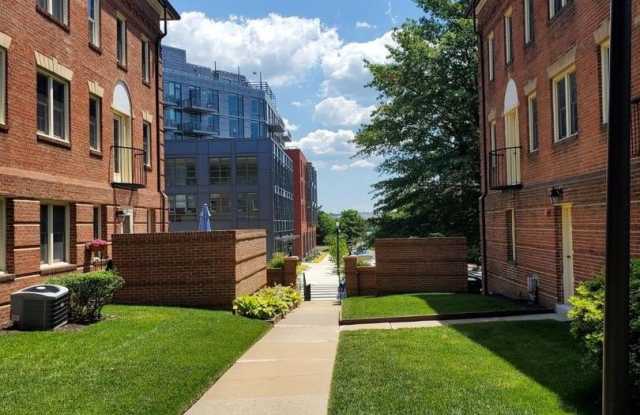 1207 N PITT ST #1C - 1207 North Pitt Street, Alexandria, VA 22314