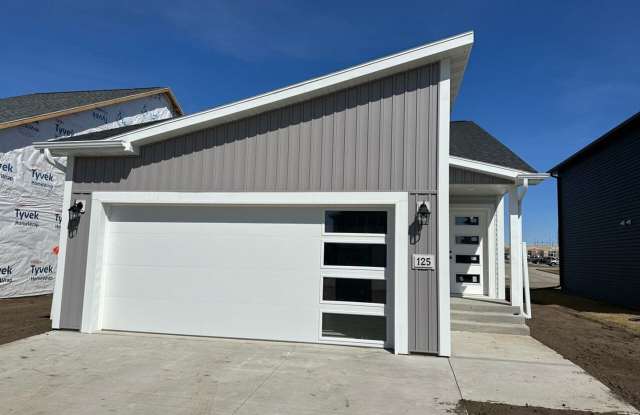 3BR|2.5BA|Over 1,800 Sq Ft Home - First Month Free! photos photos